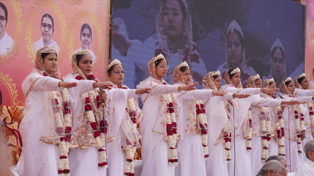 23 बहनों का भव्य समर्पण समारोह - Grand Samarpan Samaroh of 23 Sisters